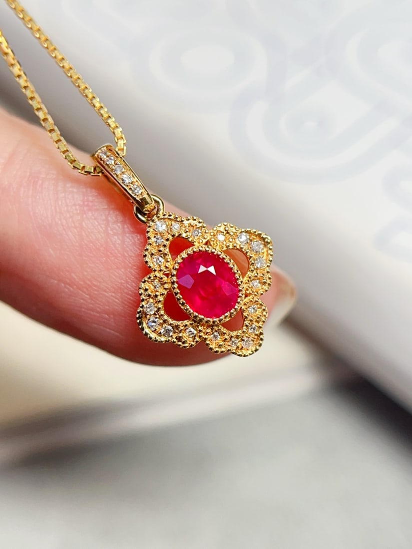 18K Gold Pigeon's Blood Red Ruby Pendant - 3