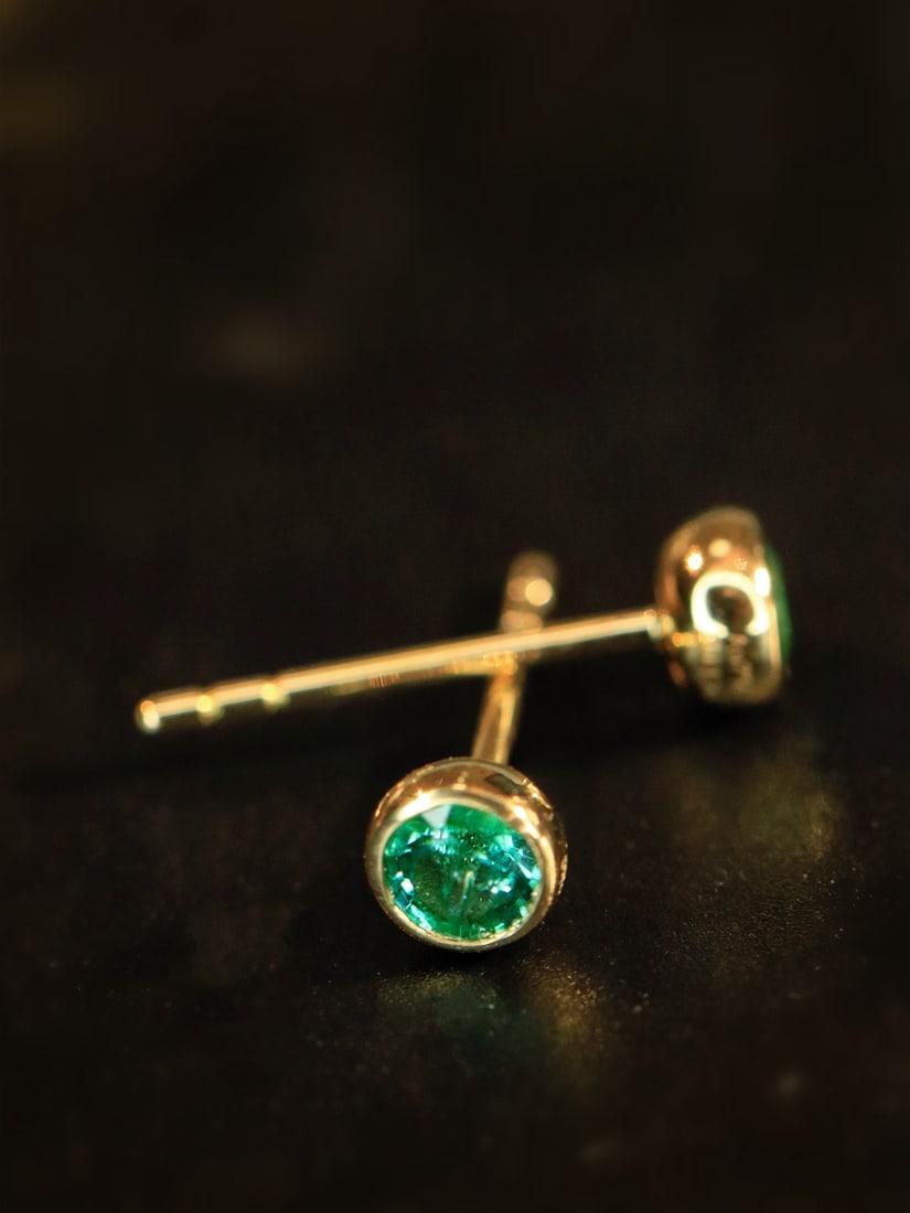 18K Gold Emerald Earrings - 3