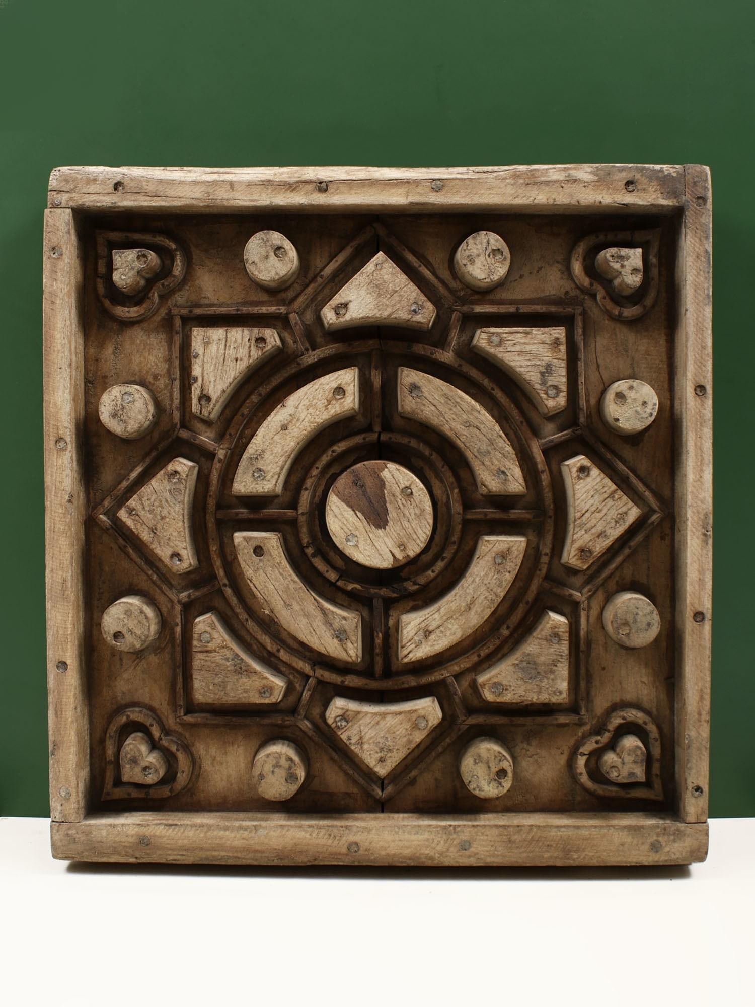 21" Vintage Designer Wooden Wall Hanging: Description: 21" Vintage Designer Wooden Wall Hanging itemcode: HLB162 Reserve: $212 Shipping: Domestic: Shipping rates are determined by destination International: Foreign shipping rates are