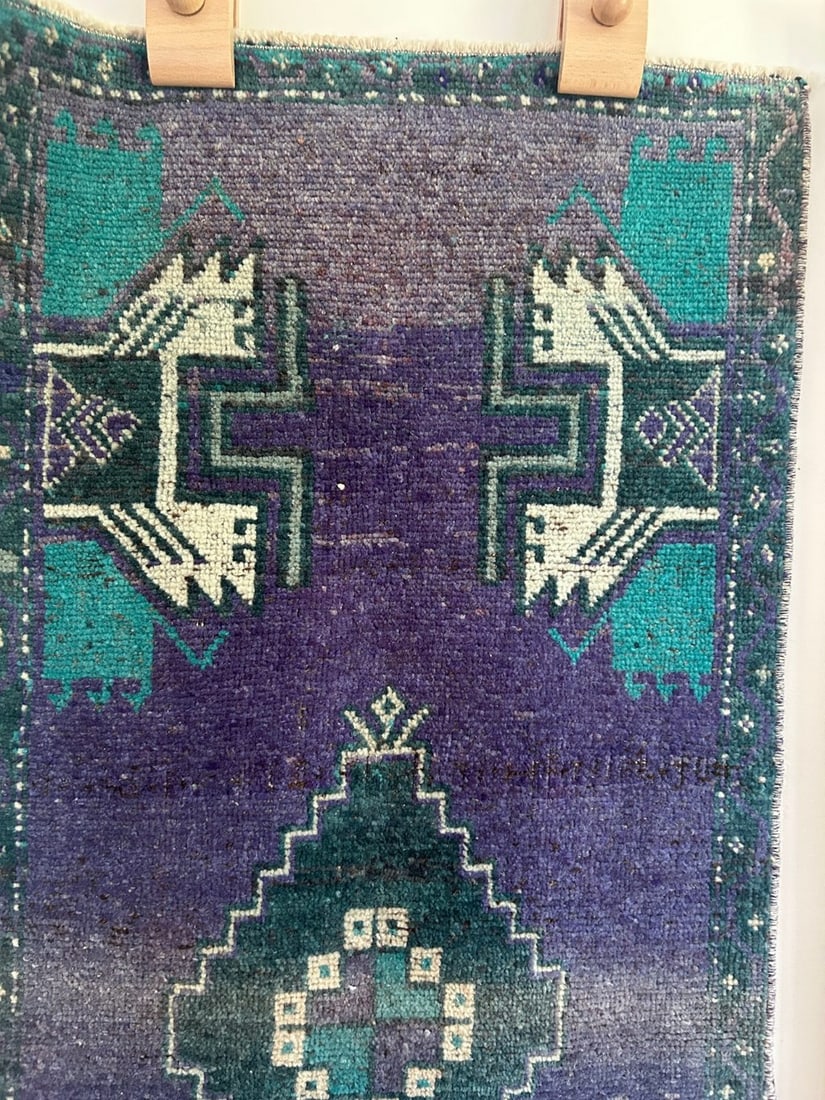 Vintage Hand-Knotted Wool Rug in Indigo and Teal - 2