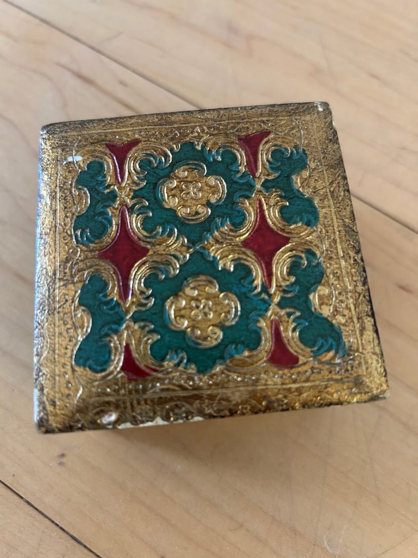 Vintage G.R. Made in Italy Gilded Trinket Box - 2