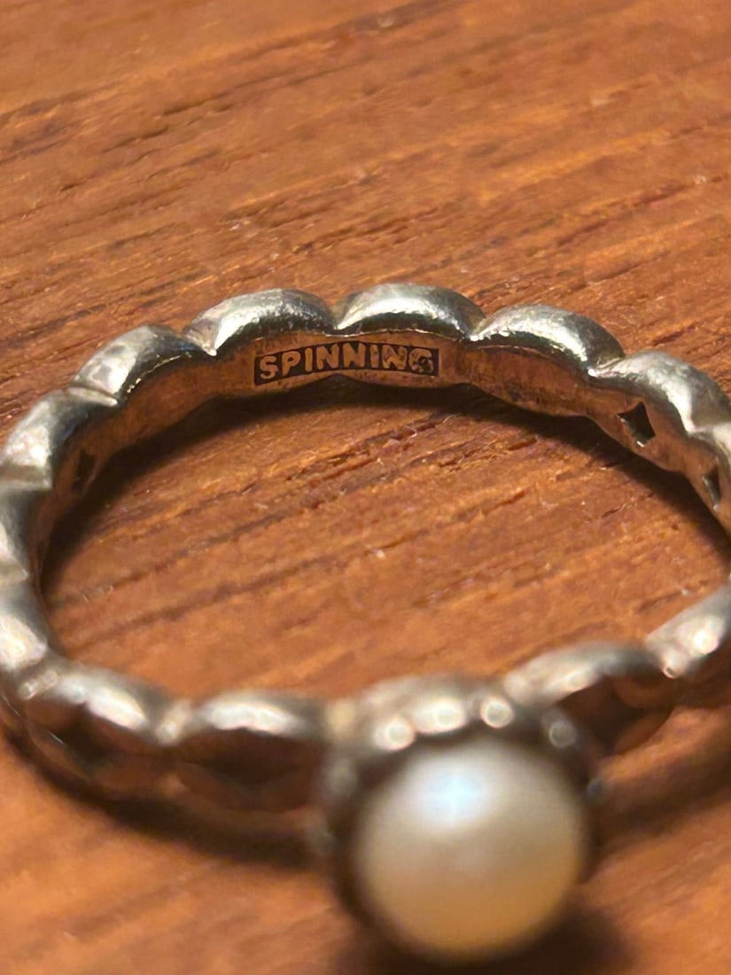 Spinning Sterling Silver and Pearl Ring - 2