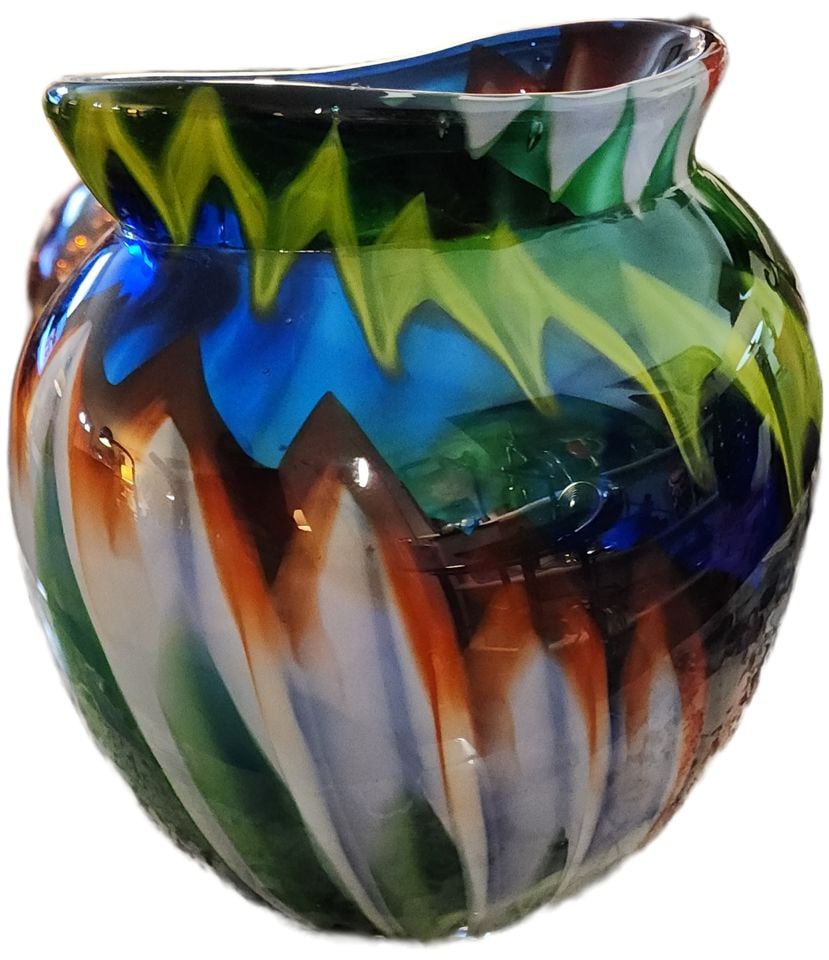 Heavy vintage Murano style art class vase w/ brilliantly colored abstract multi-imaged pattern. - 3