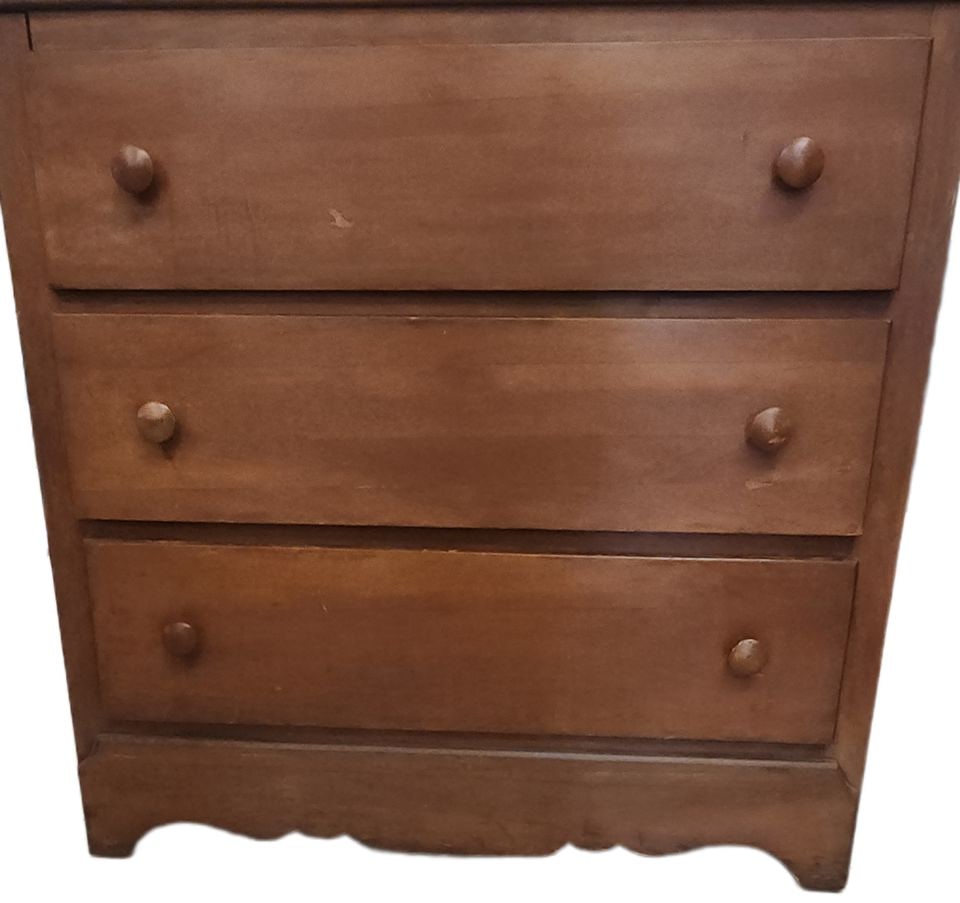 Antique Early American Shaker-Style Solid Pine or Maple Country 3-Drawer Dessser. - 2