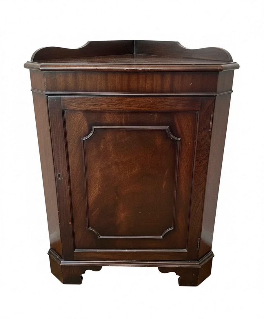Vintage Mahogany Corner Cabinet (1 of 11)