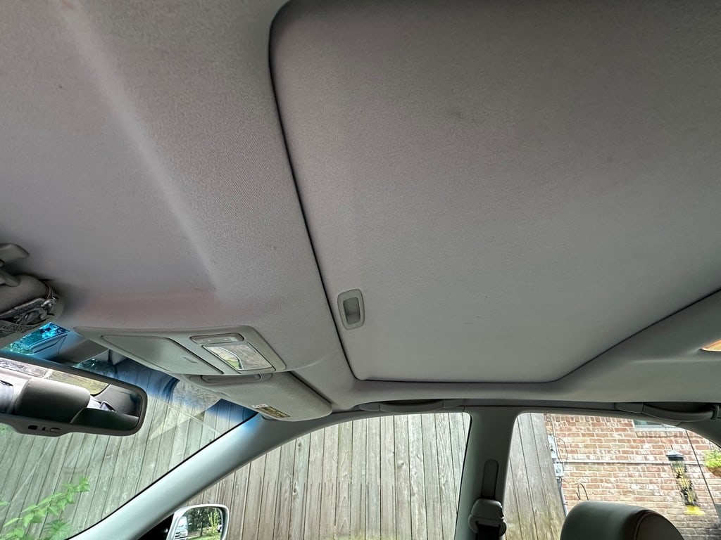 2000-2001 Lexus ES 300 Sedan with Low Mileage - 11