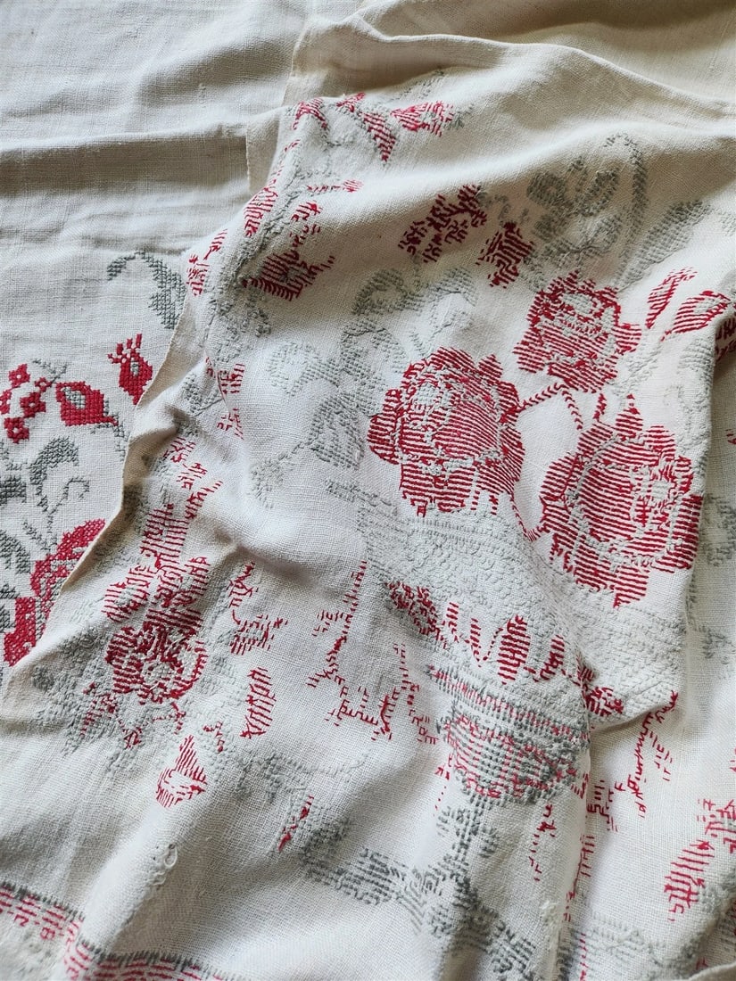 VINTAGE RUSSIAN or UKRAINIAN EMBROIDERED LINEN RUSHNIK or TABLE RUNNER - 8