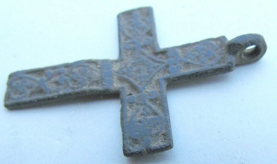 RUSSIAN 17th CENTURY ANTIQUE BRASS NECK CROSS icon - 2