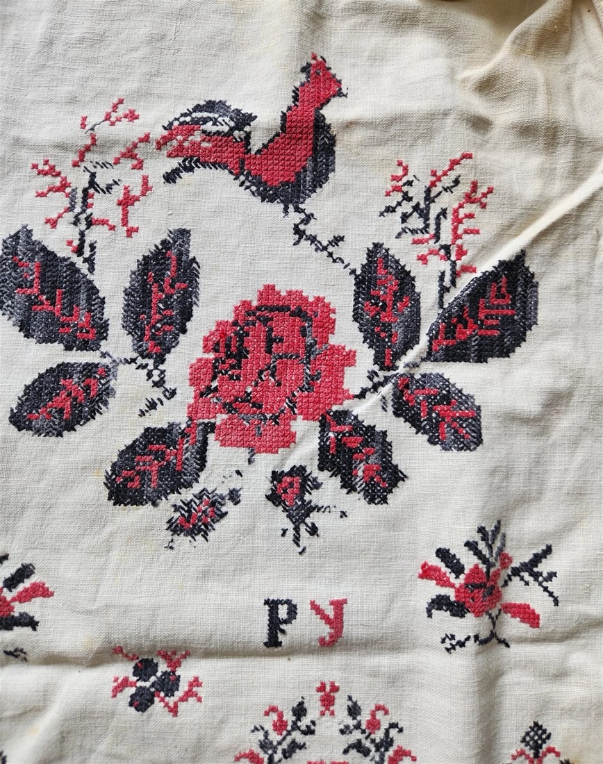 VINTAGE UKRAINIAN EMBROIDERED LINEN RUSHNIK or TABLE RUNNER w/ BIRDS - 6