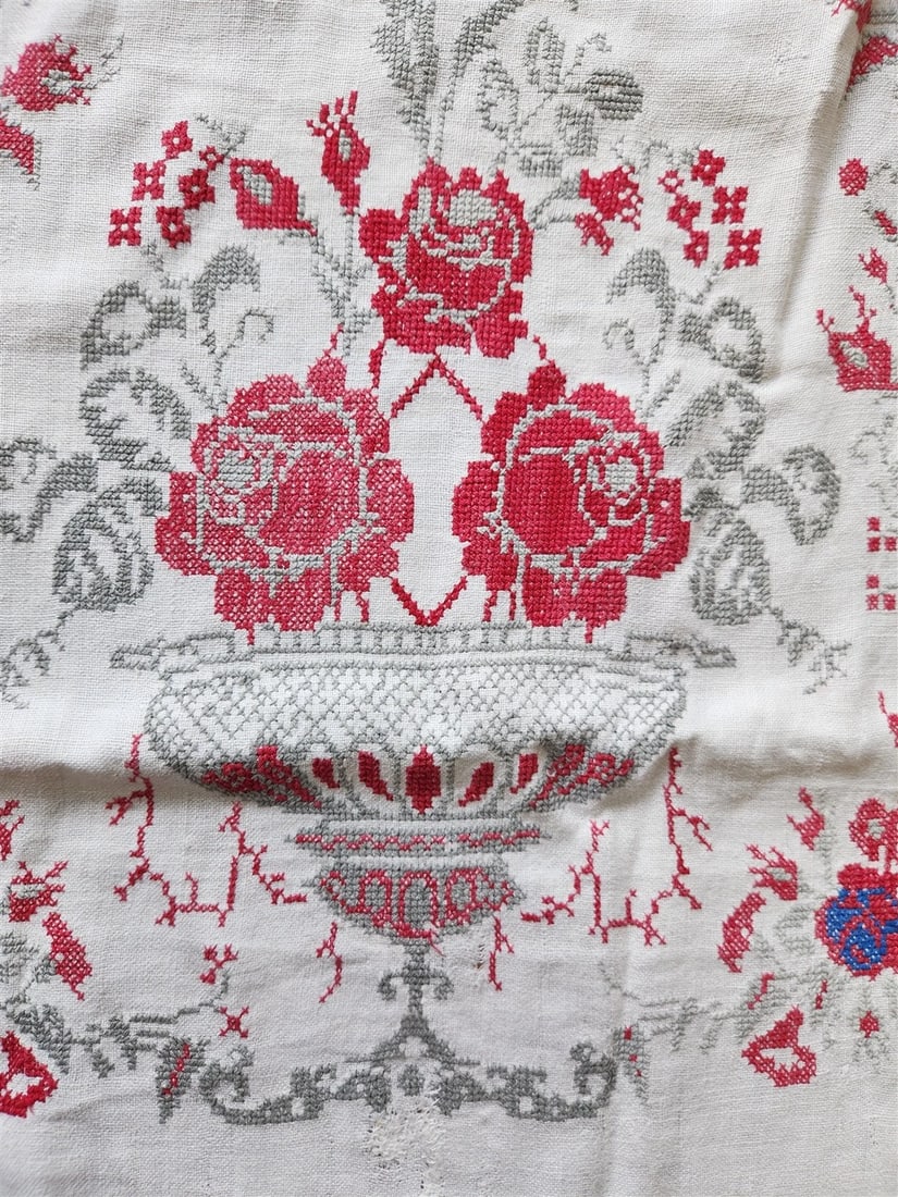 VINTAGE RUSSIAN or UKRAINIAN EMBROIDERED LINEN RUSHNIK or TABLE RUNNER - 5