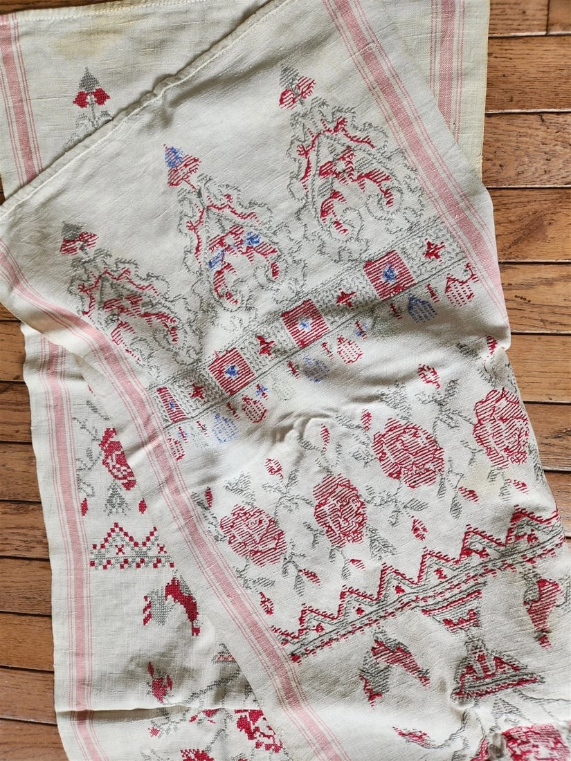 VINTAGE RUSSIAN or UKRAINIAN EMBROIDERED LINEN RUSHNIK or TABLE RUNNER -ROOSTERS - 6