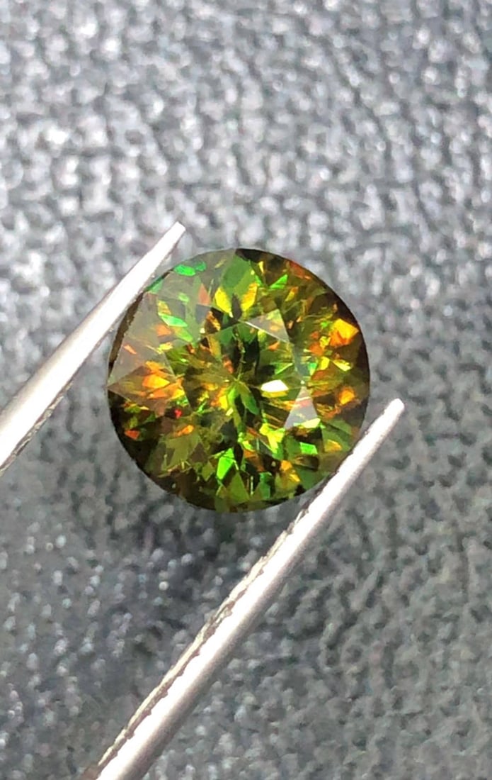 3.09 Carat Brilliant Round Diamond Cut Chrome Green Sphene Gemstone, Sparkling Verdant Green Gem - 3