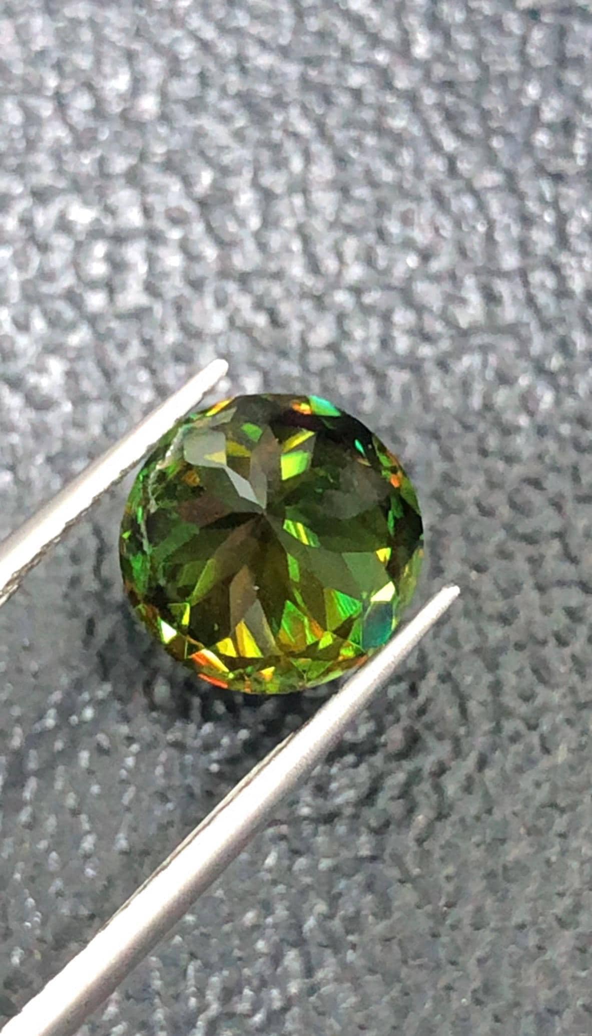 3.09 Carat Brilliant Round Diamond Cut Chrome Green Sphene Gemstone, Sparkling Verdant Green Gem - 8