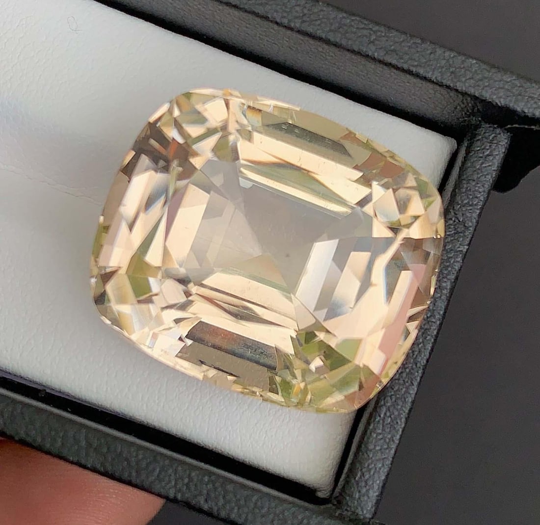 Natural Imperial Topaz Gemstone: Golden Cushion Cut, 75.60 Carats - 4