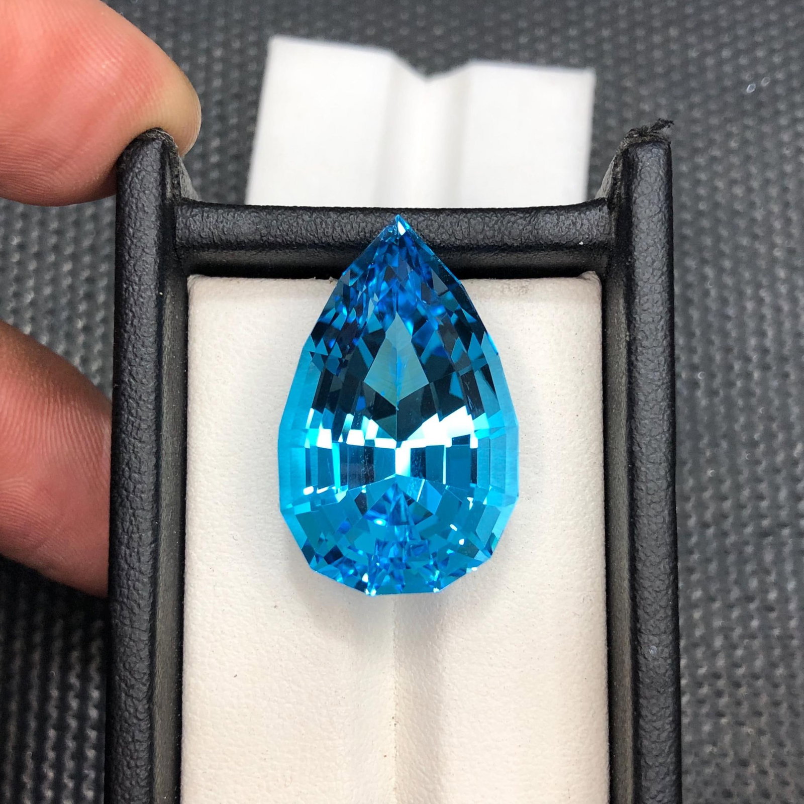 47 Carat Swiss Blue Topaz Gemstone Pear Cut Jewelry Making - 6