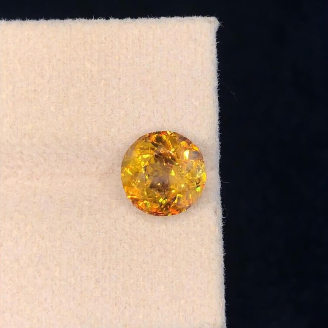 Round Sphene Gemstone: Faceted Titanite, Intense Sparkle (2.715 CT) - 4