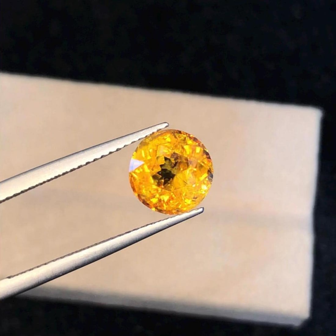 Round Sphene Gemstone: Faceted Titanite, Intense Sparkle (2.715 CT) - 5