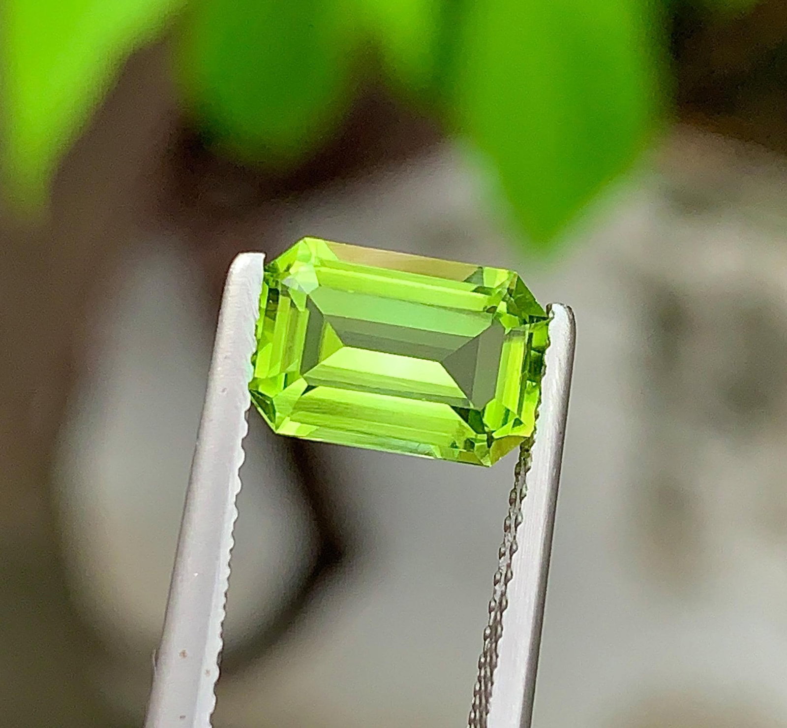 Natural Peridot Gemstone 1.97 Carat - Olive Green Loose Gemstone for Ring, Pendant & Custom Jewelry - 3