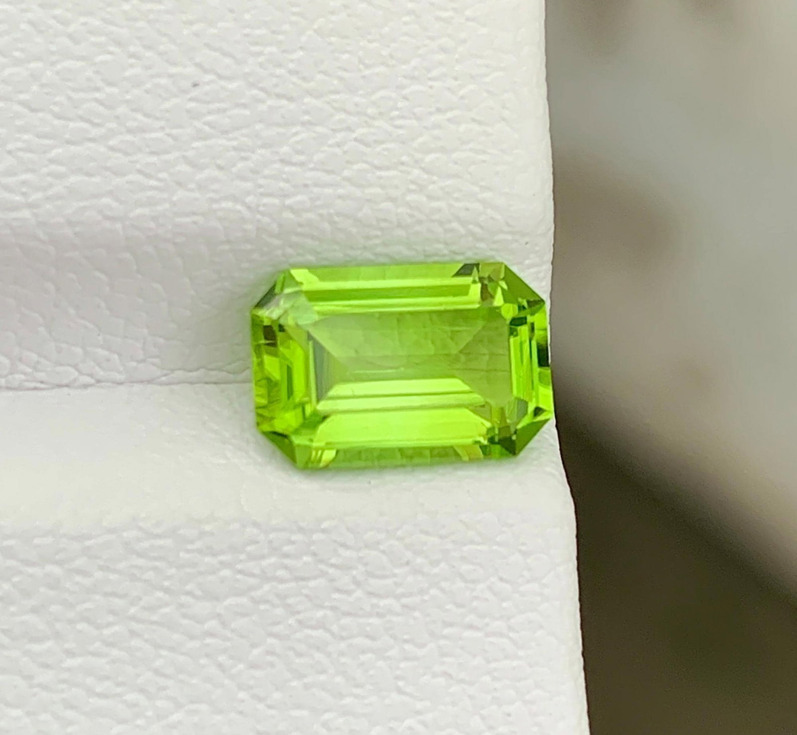 Natural Peridot Gemstone 1.97 Carat - Olive Green Loose Gemstone for Ring, Pendant & Custom Jewelry - 6