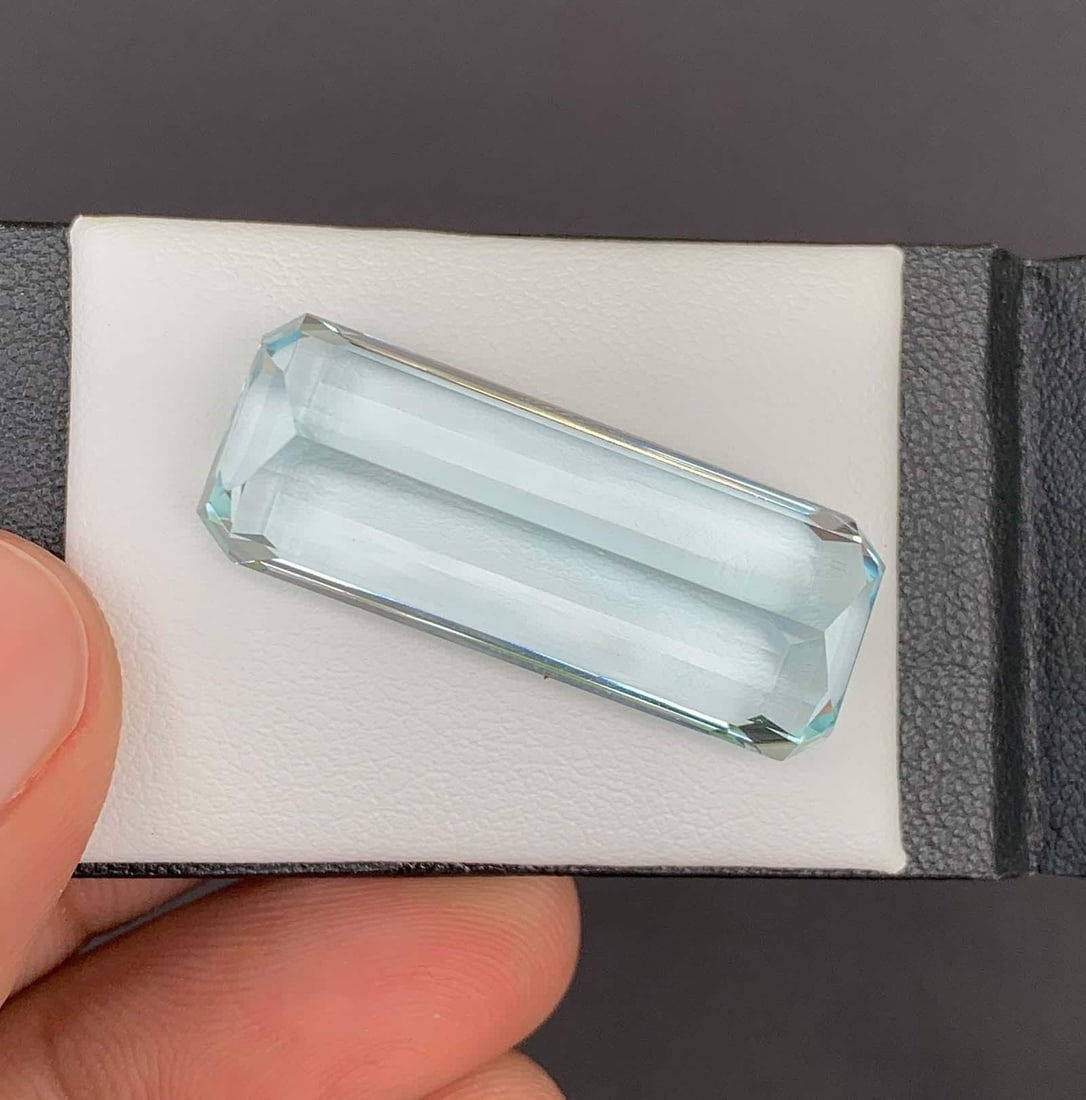 Natural Aquamarine Gemstone: 35.73 Carat Emerald Cut, Pakistan Origin: Highlights Supplies for making crafts Materials: Gemstone: Aquamarine Natural Aquamarine Gemstone, Emerald Cut Aquamarine Gemstone From Skardu Pakistan March Birthstone Gemology: Hardness : 7.5-8 Orig