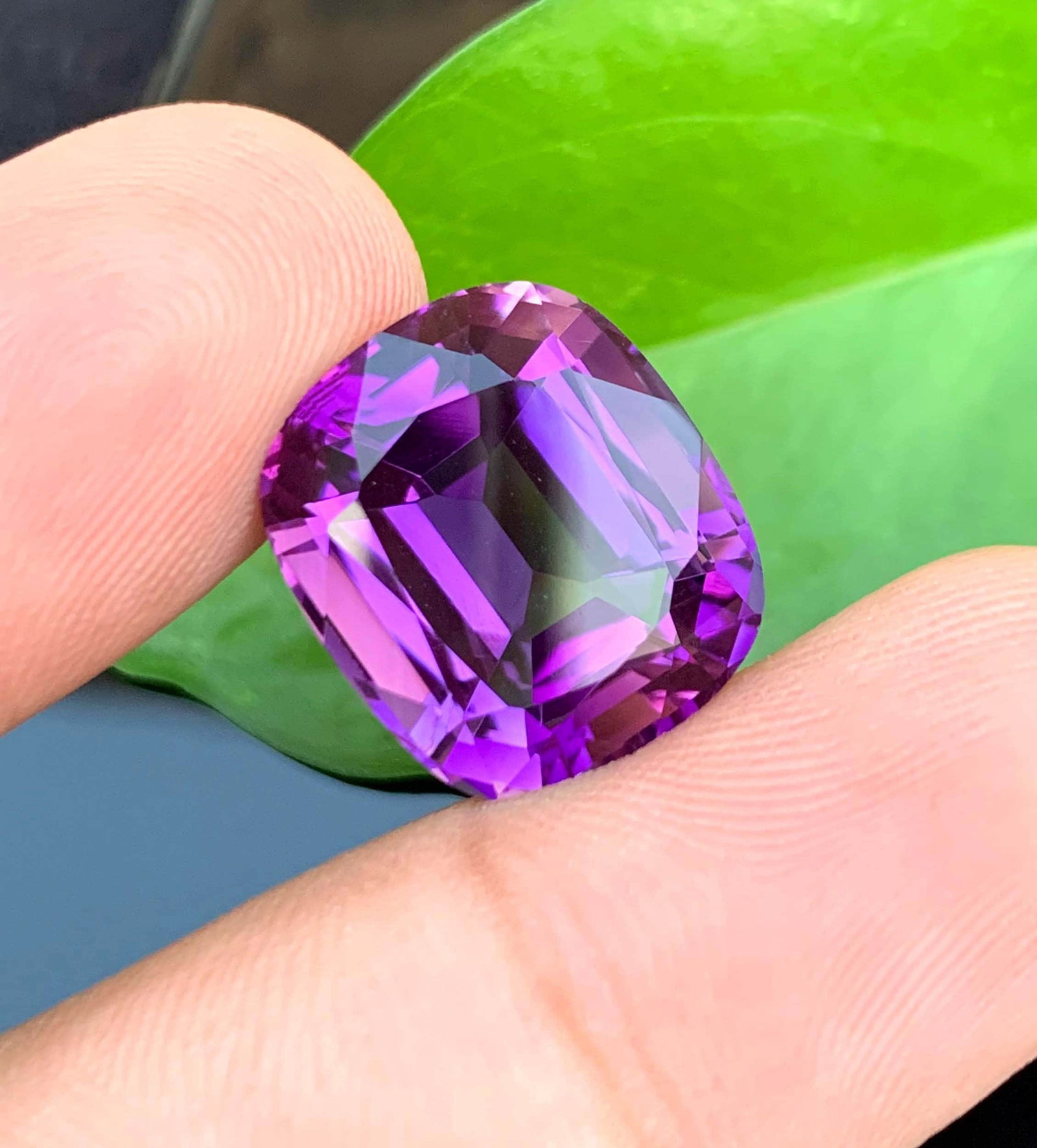 Natural Amethyst Gemstone: 18.70 Carat Cushion Cut, February Birthstone - 4