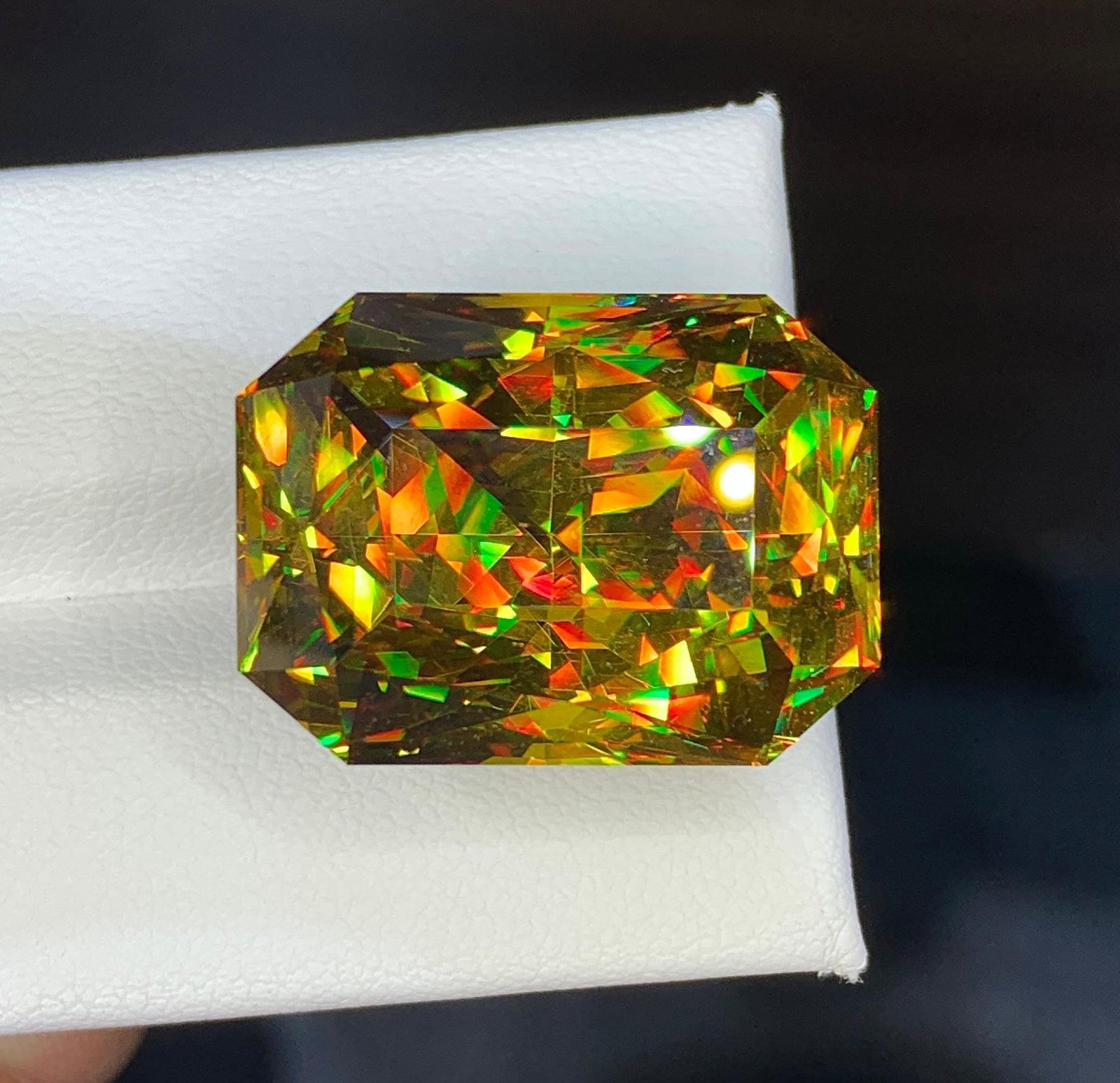 Natural Madagascar Sphene (Titanite) 53.70 Carat - Precision Cut Rainbow Fire Loose Gemstone - 4