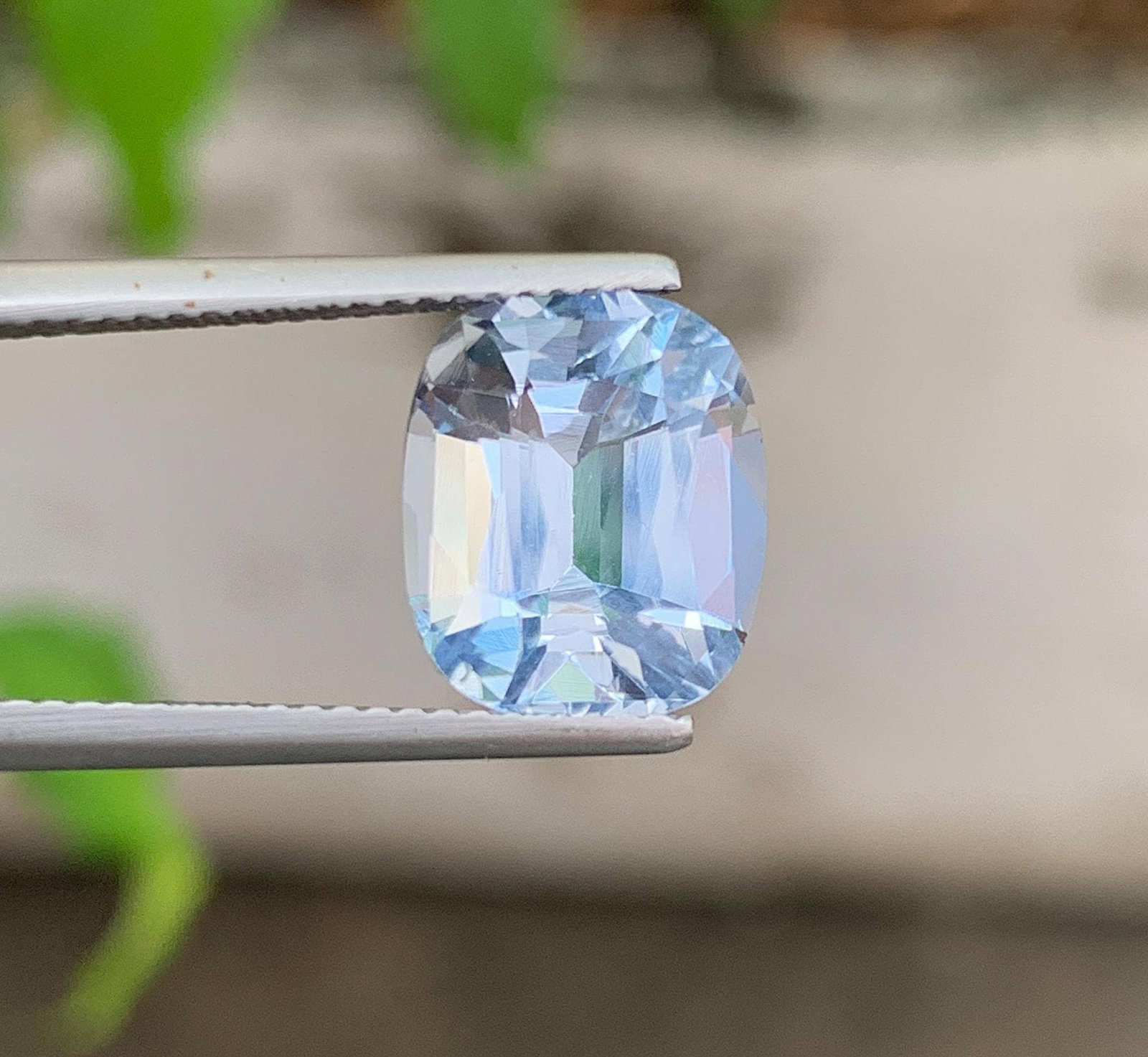 Santa Maria Aquamarine Gemstone: 4.52 Ct Cushion Cut Madagascar Beryl for Jewelry Making - 4