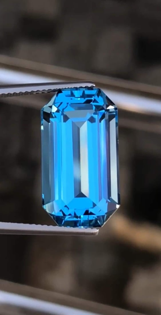 Natural Swiss Blue Topaz Gemstone Necklace Size Emerald Cut November Birthstone - 21.45 Carat - 4