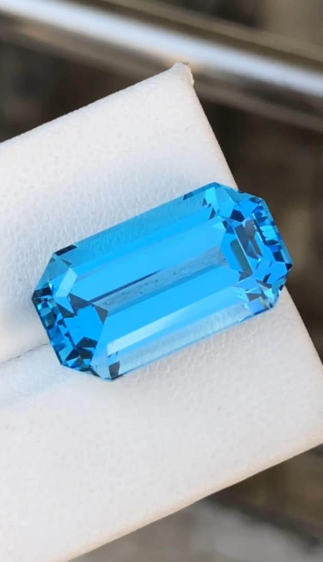 Natural Swiss Blue Topaz Gemstone Necklace Size Emerald Cut November Birthstone - 21.45 Carat - 7