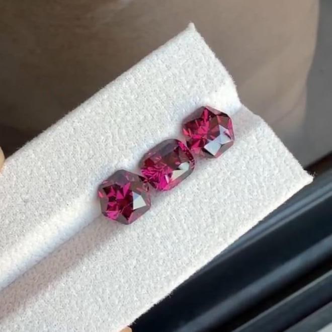 Raspberry Pink Garnet Gemstones - Fancy Octagon & Cushion Cut, Tanzania Mine: Highlights Supplies for making crafts Materials: Gemstone: Garnet Carat weight: 9.48 While best known for its deep, wine-red hue, garnet, January birthstone, is actually a family of gems that spans vi