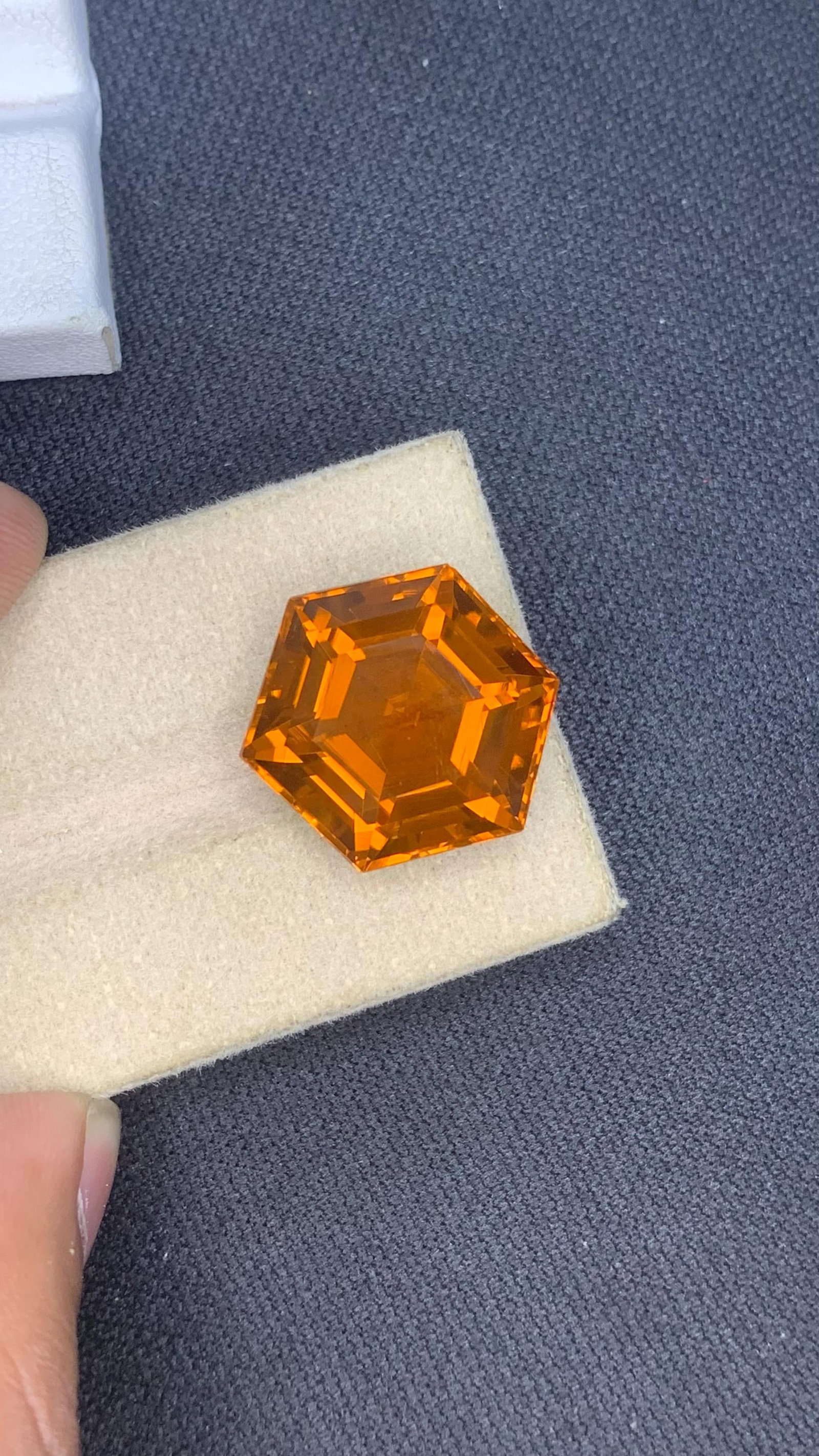Honey Brown Citrine Hexagon Cut Orange Gemstone for Custom Jewelry - 19.40 Carat - 2