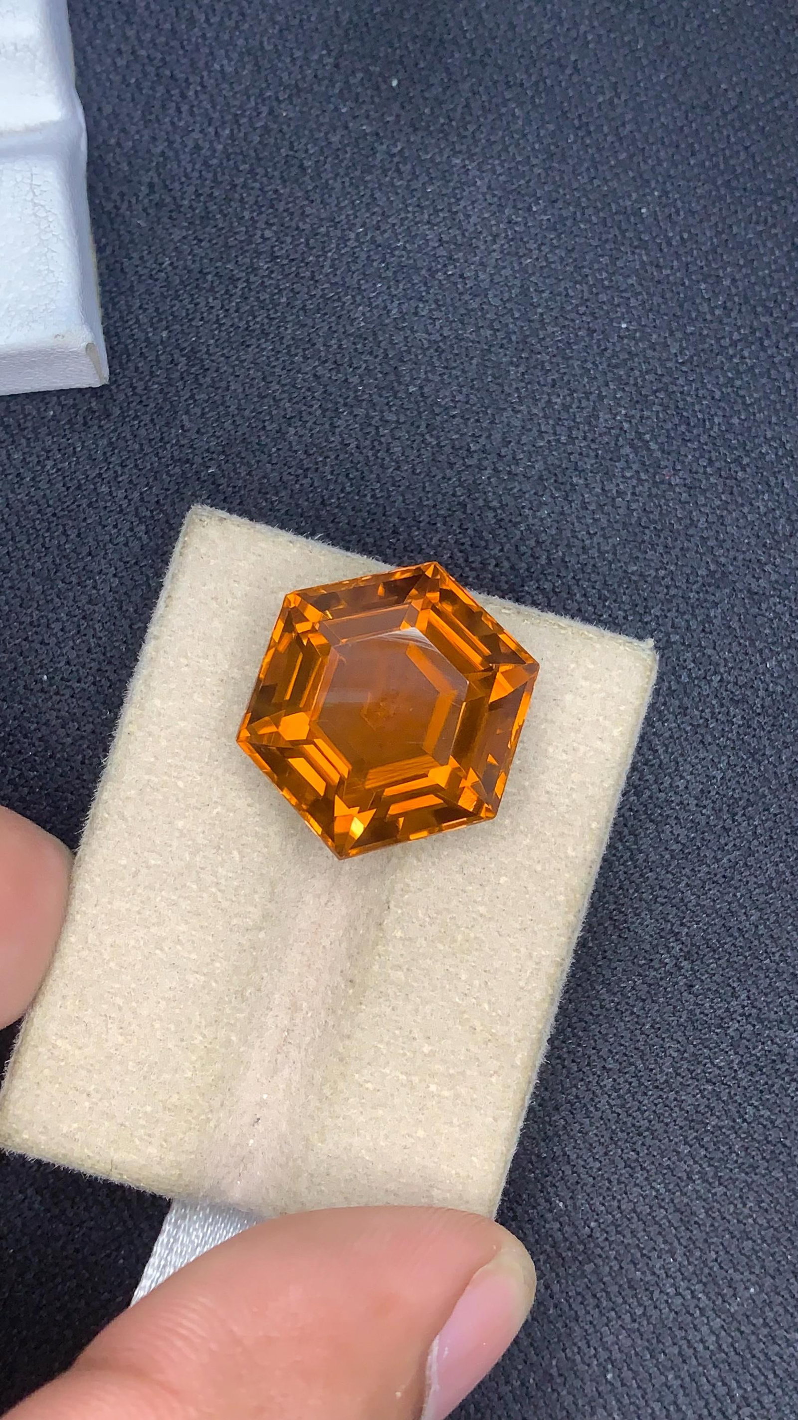 Honey Brown Citrine Hexagon Cut Orange Gemstone for Custom Jewelry - 19.40 Carat - 5