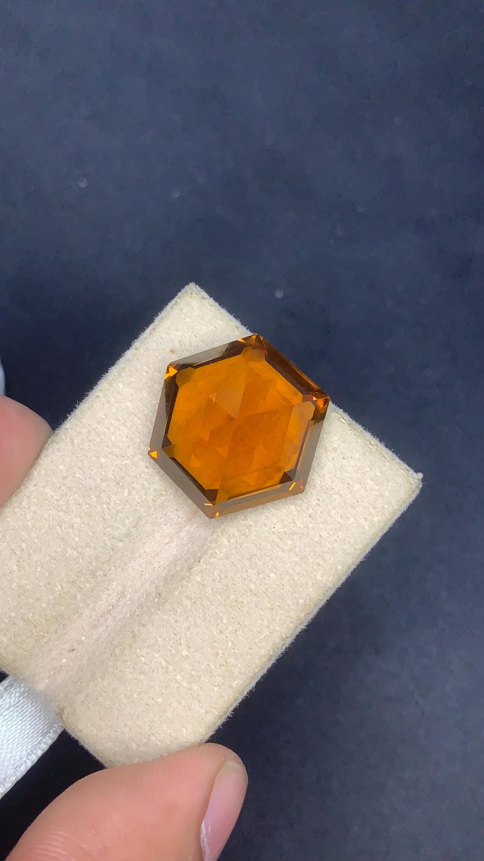 Honey Brown Citrine Hexagon Cut Orange Gemstone for Custom Jewelry - 19.40 Carat - 7