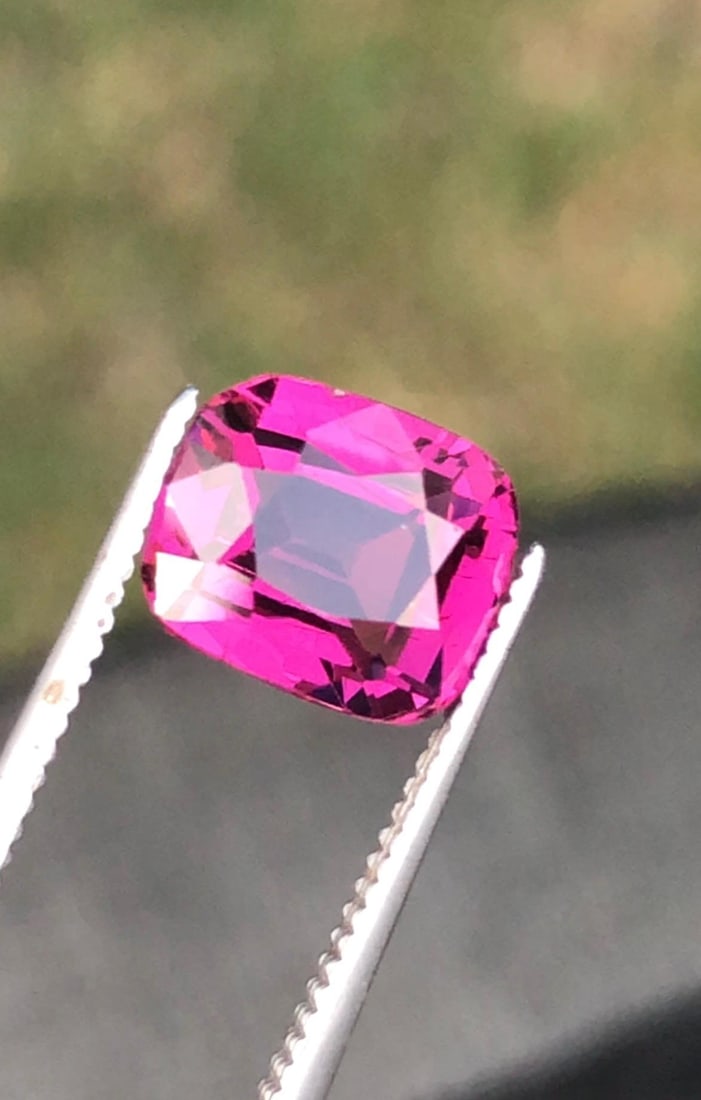 2.570 Carat Purplish Pink Garnet Gemstone From Kala Lani Tanga Mine Tanzania - 4