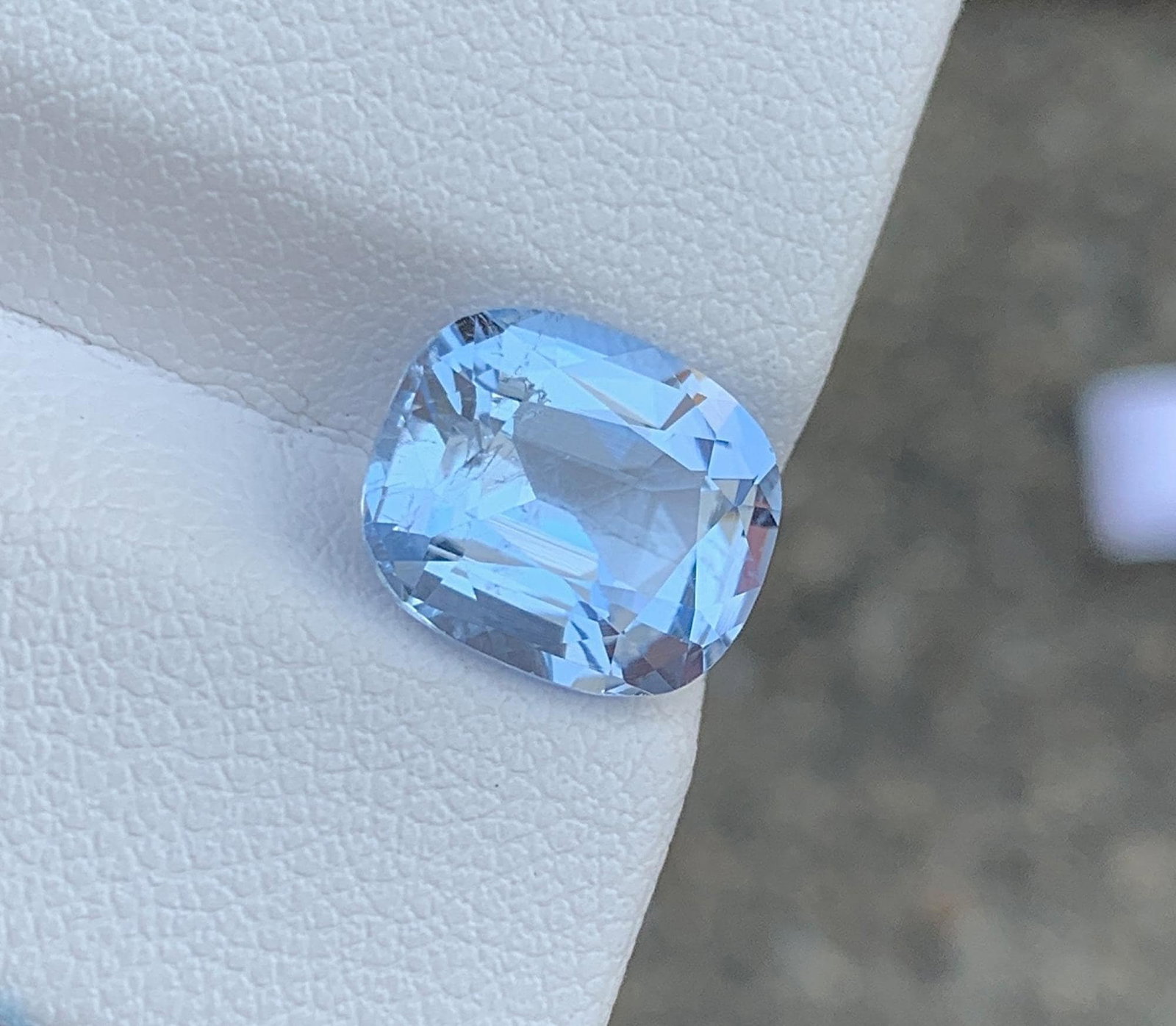 Santa Maria Aquamarine Gemstone: 3.60 CT Cushion Cut Beryl - 6