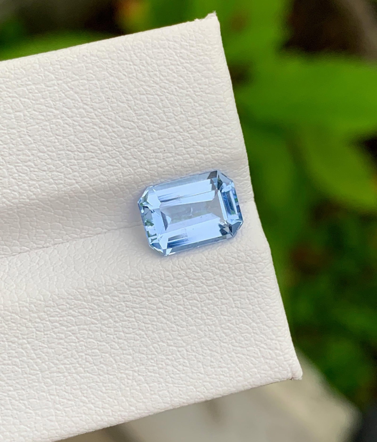 Santa Maria Aquamarine Gemstone: 1.81 Ct Emerald Cut Madagascar Beryl for Jewelry Making - 7