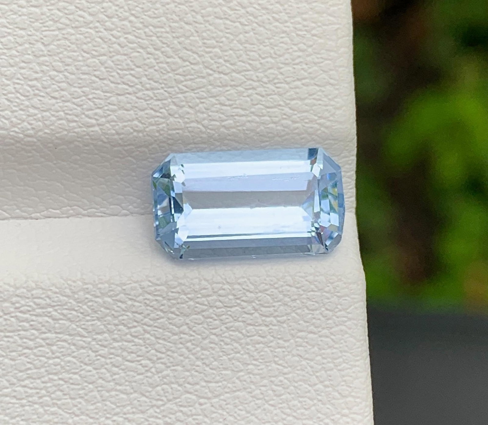 Santa Maria Aquamarine Gemstone: 2.66 Ct Emerald Cut Madagascar Beryl for Jewelry Making - 4