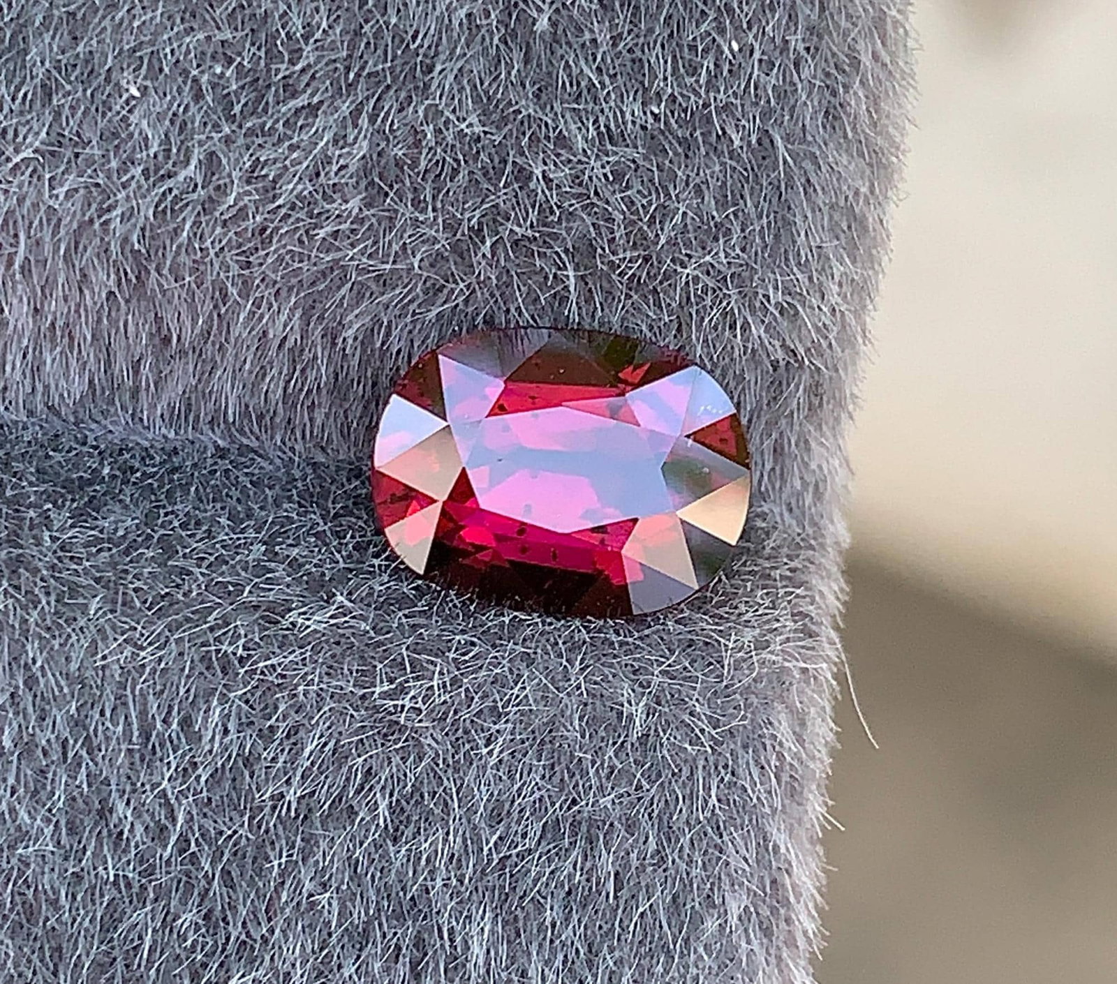 Tanzania Natural Pinkish Red Garnet Gemstone: 2.75 Carat Faceted For Ring - 4