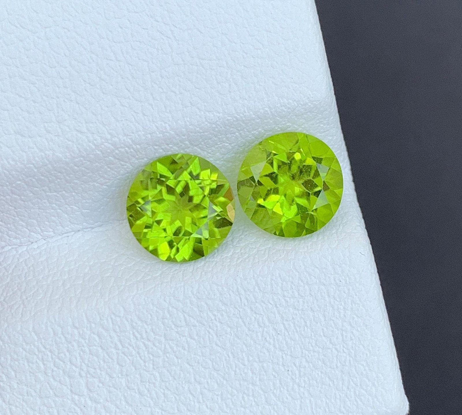 Round Cut Peridot Pair Gemstone: Natural August Birthstone 3.05 CTs - 4