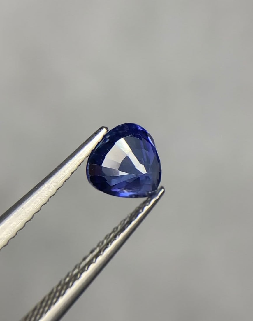 Ceylon Blue Sapphire Gemstone: 1.50 Ct Pear Cut, Heated - 6