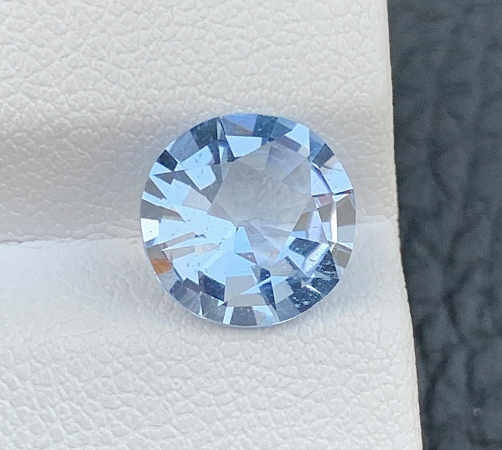 Santa Maria Aquamarine Gemstone: 3.00 CT Fancy Cut Beryl - 4