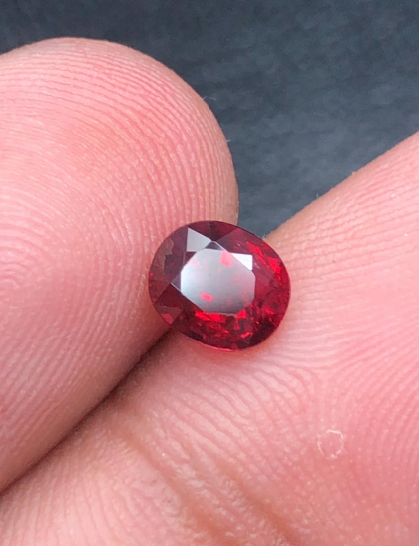 Burma Intense Blood Red Spinel Oval Cut Gemstone For Wedding Jewelry- 0.910 Carat: Spinel Details * Weight : 0.910 carat * Dimension : 6*5.2*3.7 mm * Color : Intense blood red * Treatment : Natural * Shape : Oval * Hardness : 7.5 - 8 * Luster: Vitreous * Associated month: August *