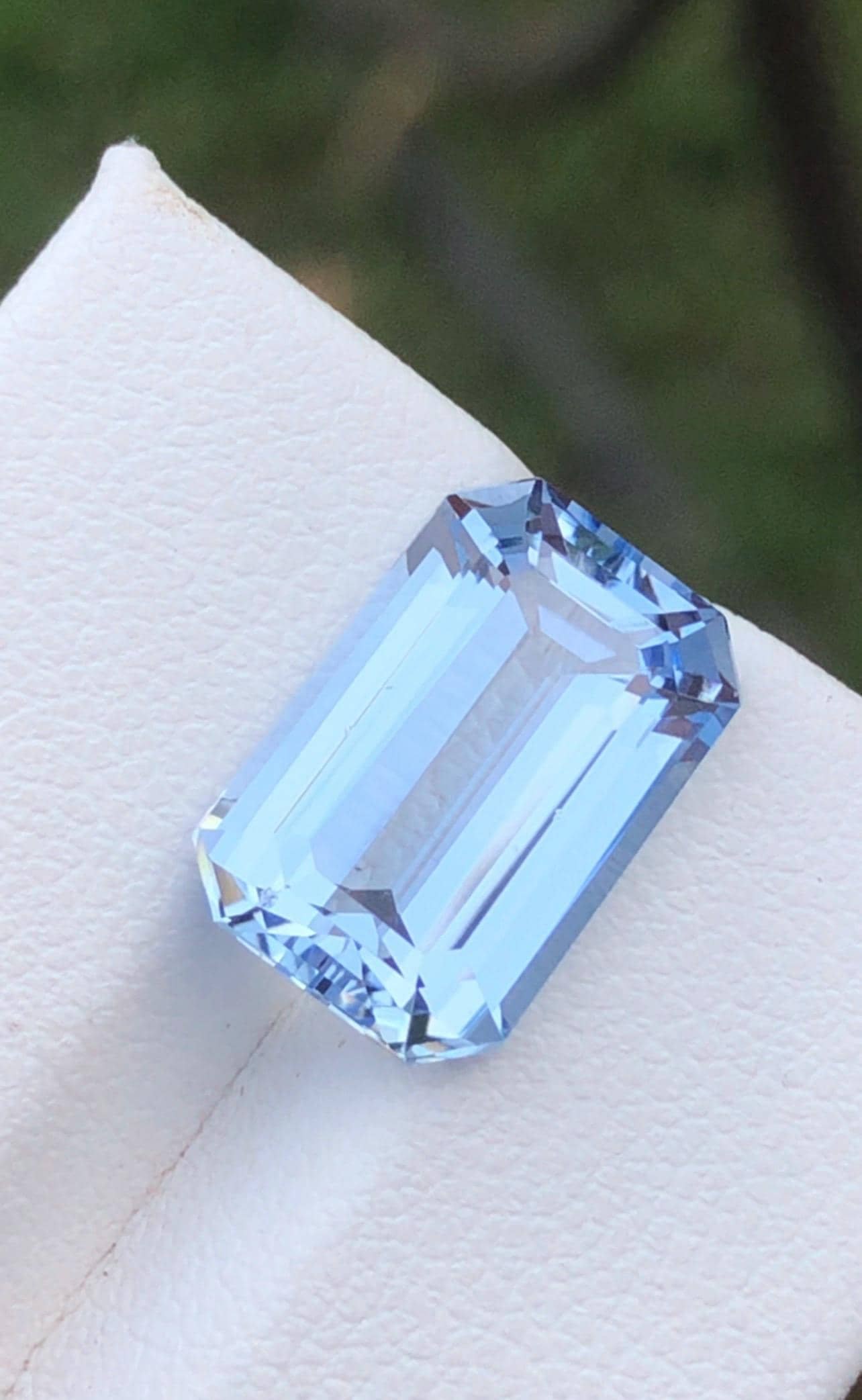 Sky Blue Aquamarine Gemstone: Emerald Cut Ring Stone, 6.560 ct - 4