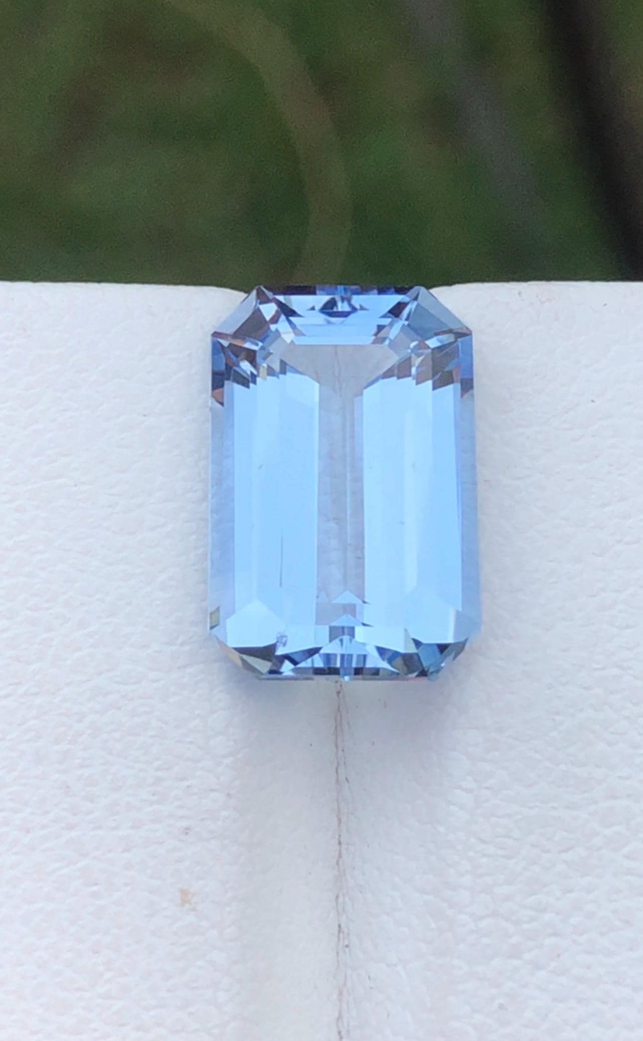 Sky Blue Aquamarine Gemstone: Emerald Cut Ring Stone, 6.560 ct - 7