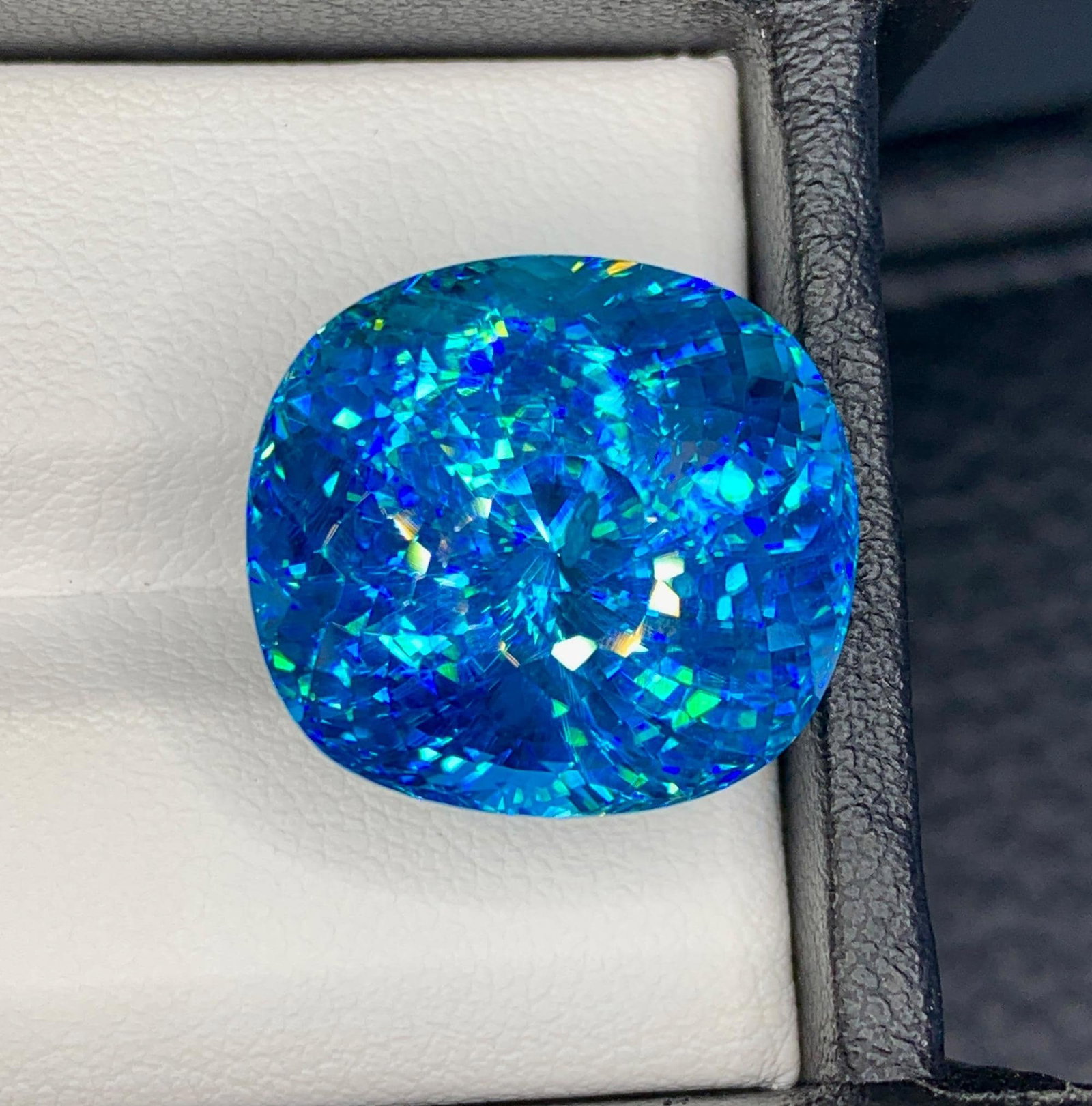 Natural Cambodia Blue Zircon 44.20 Carat Loose Gemstone - Large Faceted Blue Zircon for Ring Pendant - 3