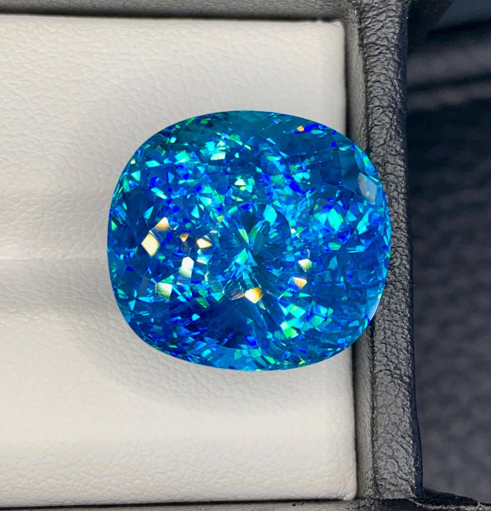 Natural Cambodia Blue Zircon 44.20 Carat Loose Gemstone - Large Faceted Blue Zircon for Ring Pendant - 5