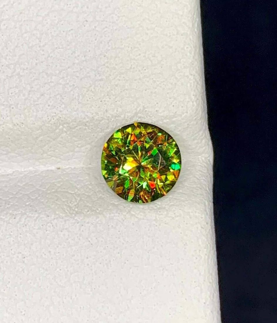 Green Chrome Sphene Gemstone: Round Cut Titanite, June Birthstone - 3
