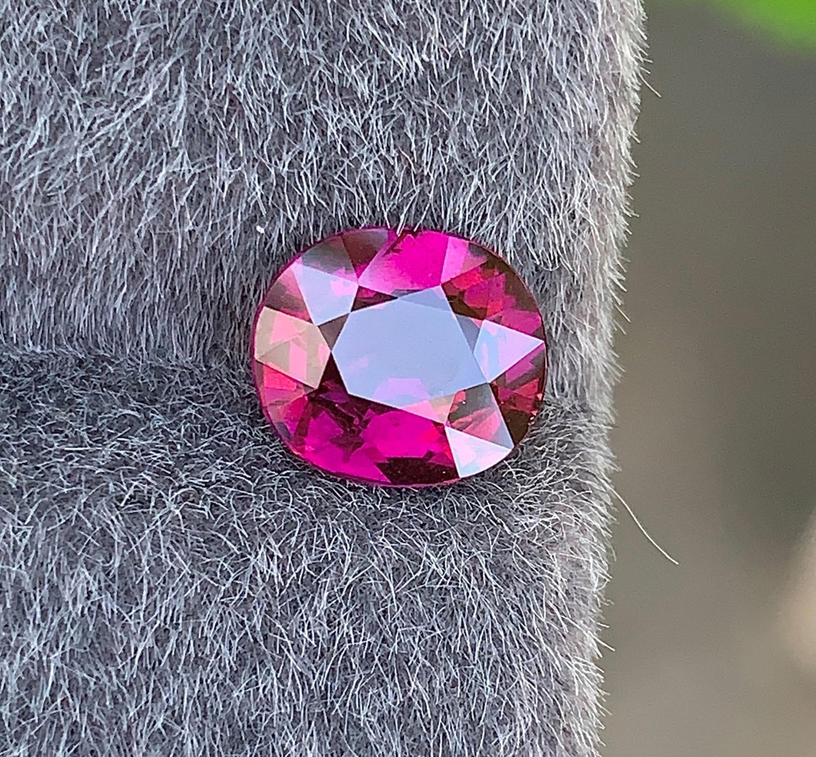 Tanzania Natural Pink Garnet Gemstone: 2.46 Carat Faceted For Ring - 2