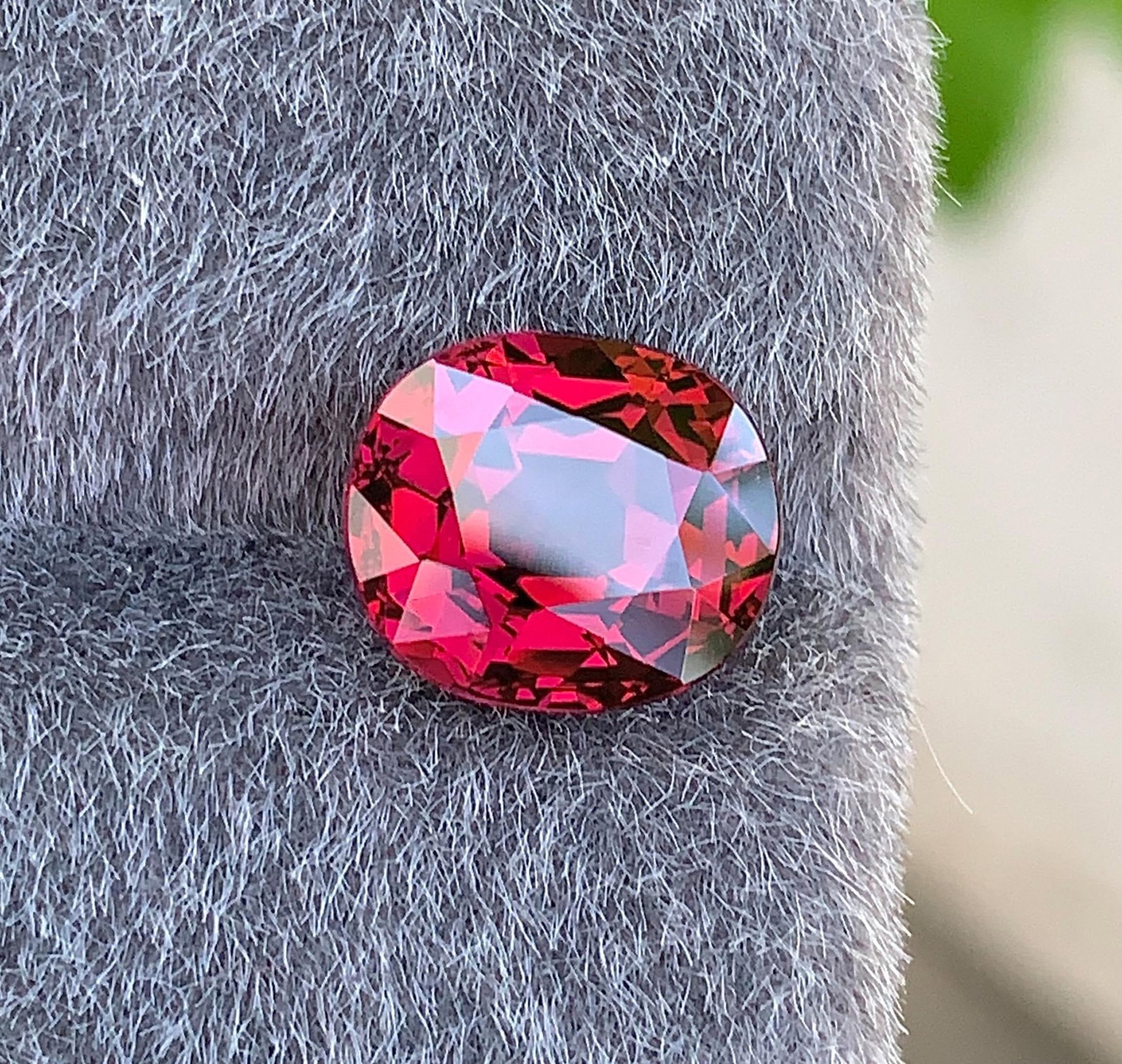 Tanzania Natural Rich Carmine Garnet Gemstone: 5.43 Carat Faceted For Ring: Highlights Supplies for making crafts Materials: Gemstone: Garnet Carat weight: 5.43 Presenting a beautiful natural Garnet gemstone weighing 5.43 carats, sourced from the renowned gemstone regions of