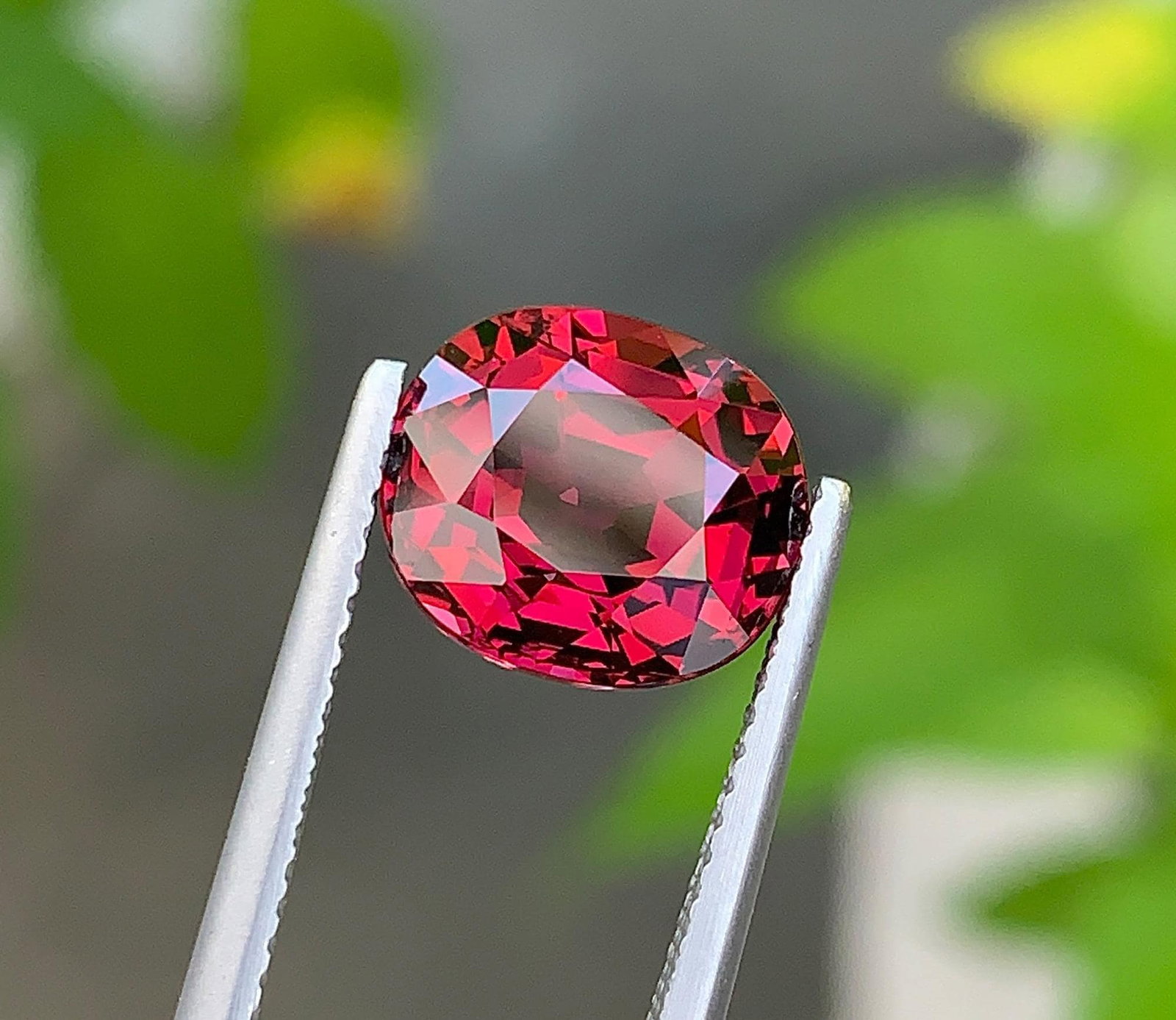 Tanzania Natural Rich Carmine Garnet Gemstone: 5.43 Carat Faceted For Ring - 4